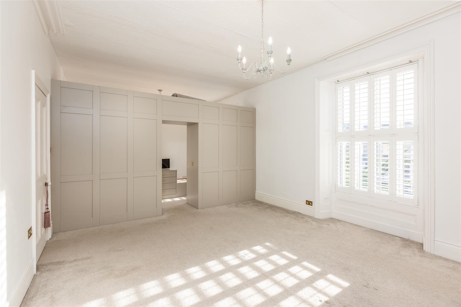 Queen Victoria Road, Llanelli, SA15 2TL